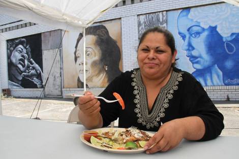 Lidia Labra in Robert D. Lemon’s “Transfusión.” Courtesy of Amplified Contrasts.