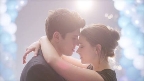 Carter Jenkins and Madison Davenport in Valerie Weiss’s “A Light Beneath Their Feet.”